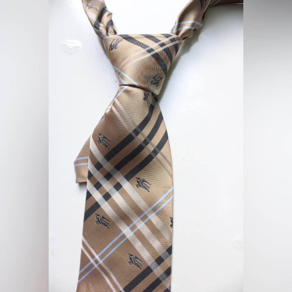 Burberry logo silk tie - Picture 7 of 8